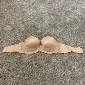NEVER WORN strapless bra